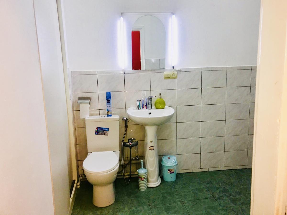 Check-In Apartment Near Fountain Square Vidadi Str Baku Exterior photo